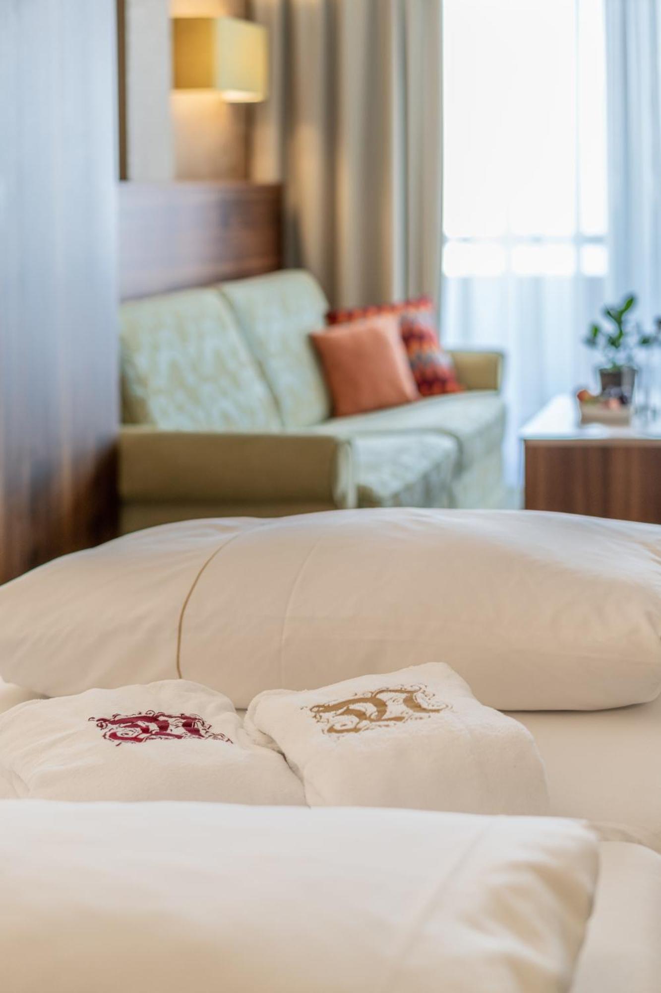 אוברגורגל Hotel Madeleine מראה חיצוני תמונה