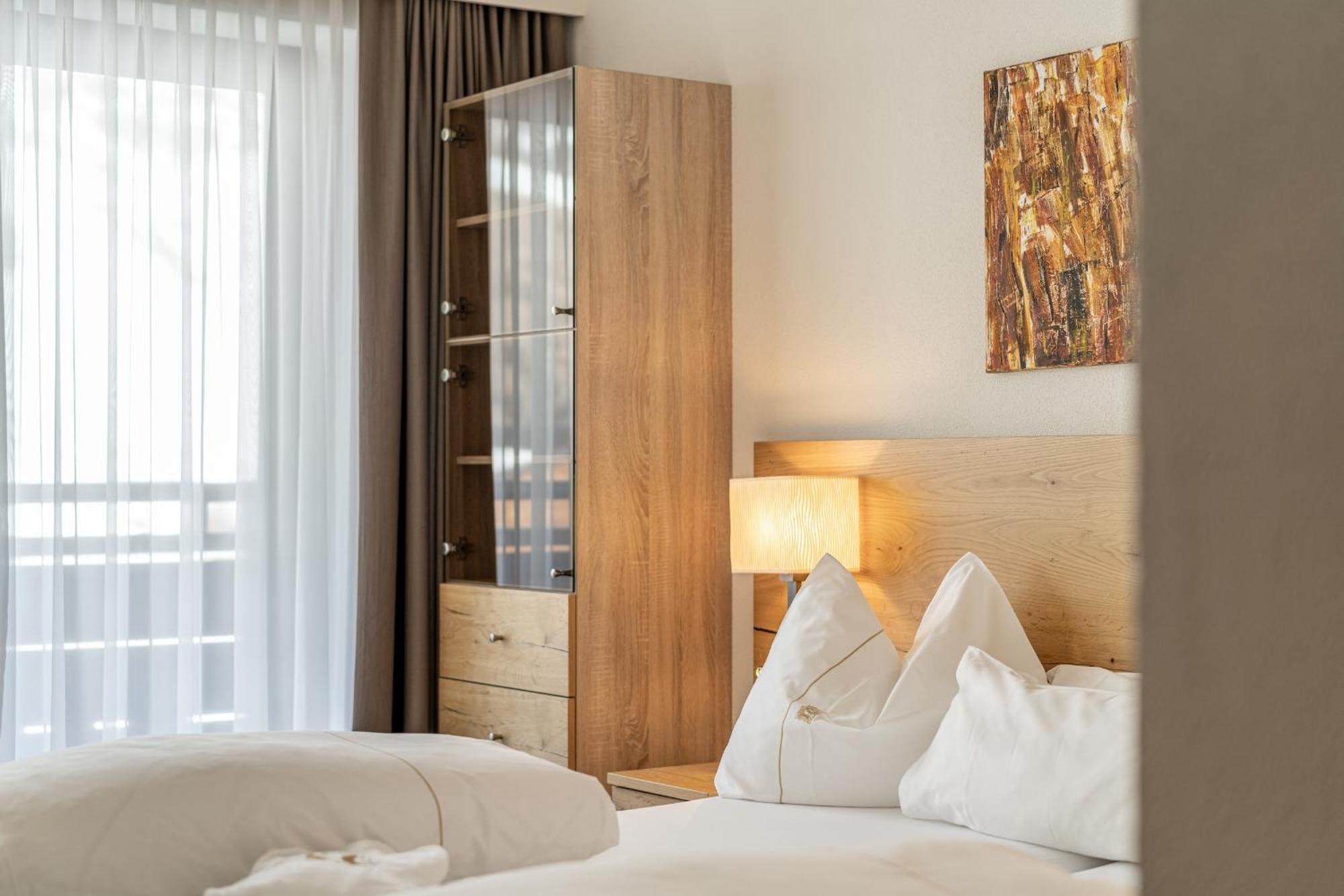 אוברגורגל Hotel Madeleine מראה חיצוני תמונה