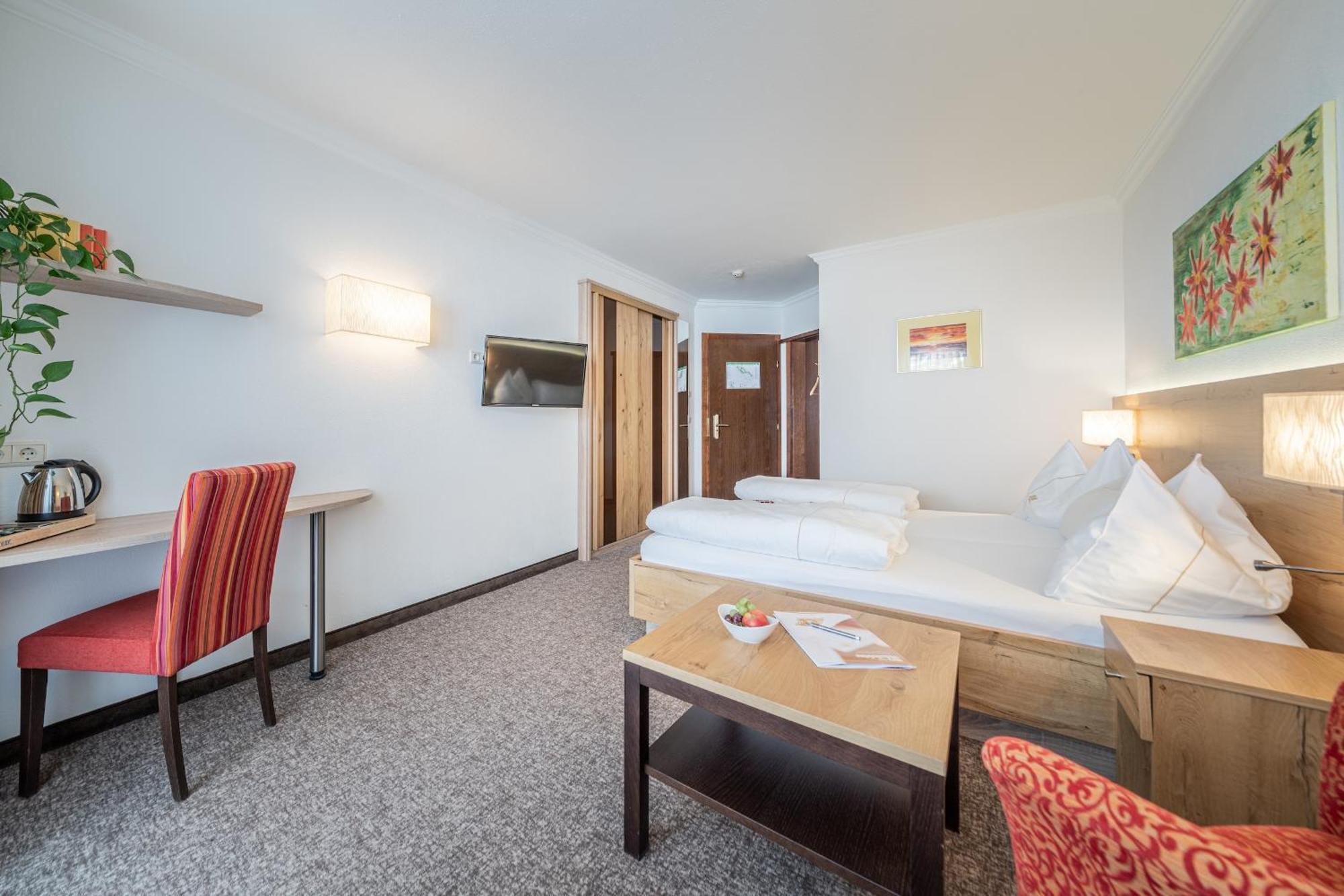 אוברגורגל Hotel Madeleine מראה חיצוני תמונה