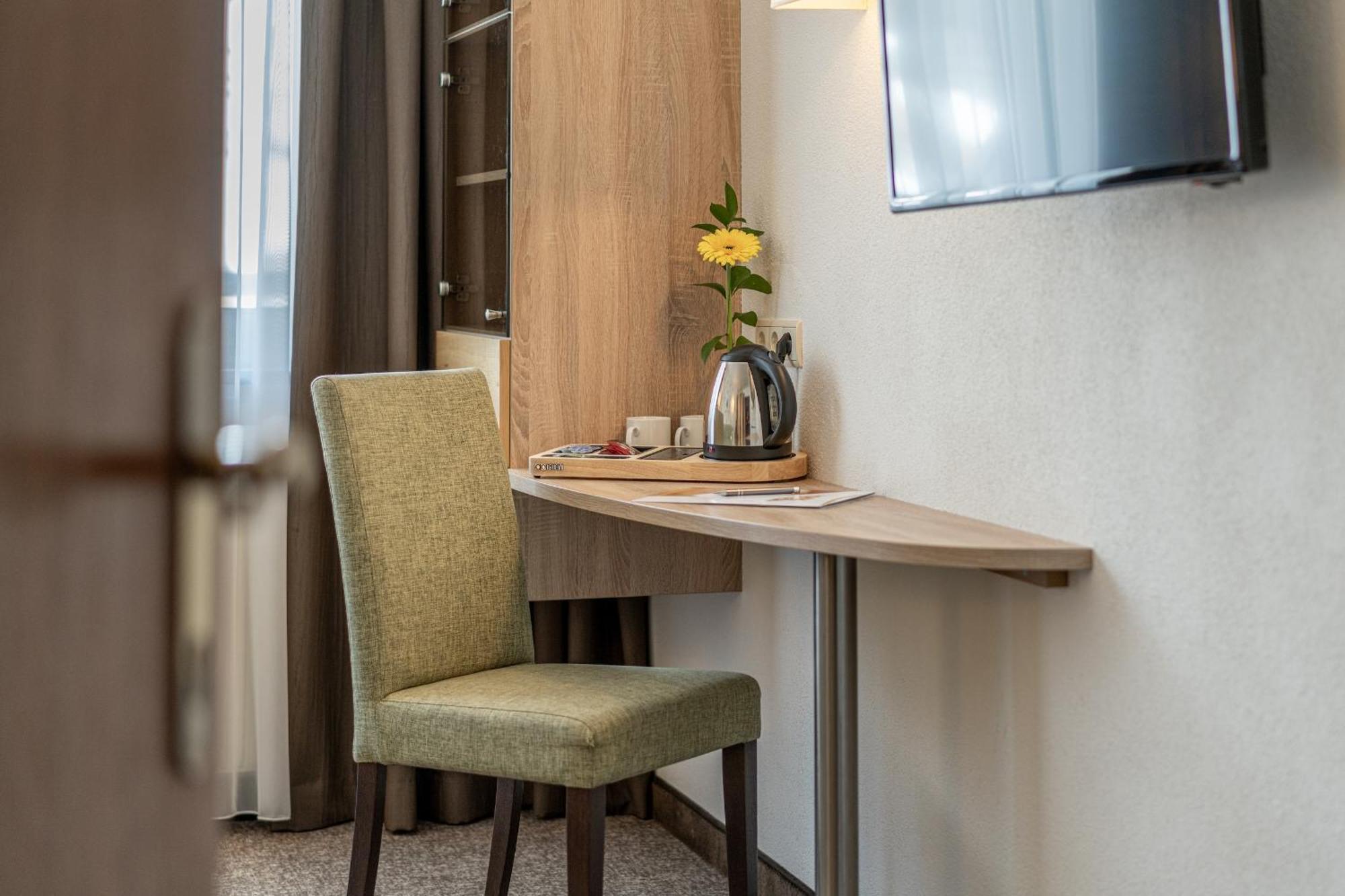אוברגורגל Hotel Madeleine מראה חיצוני תמונה