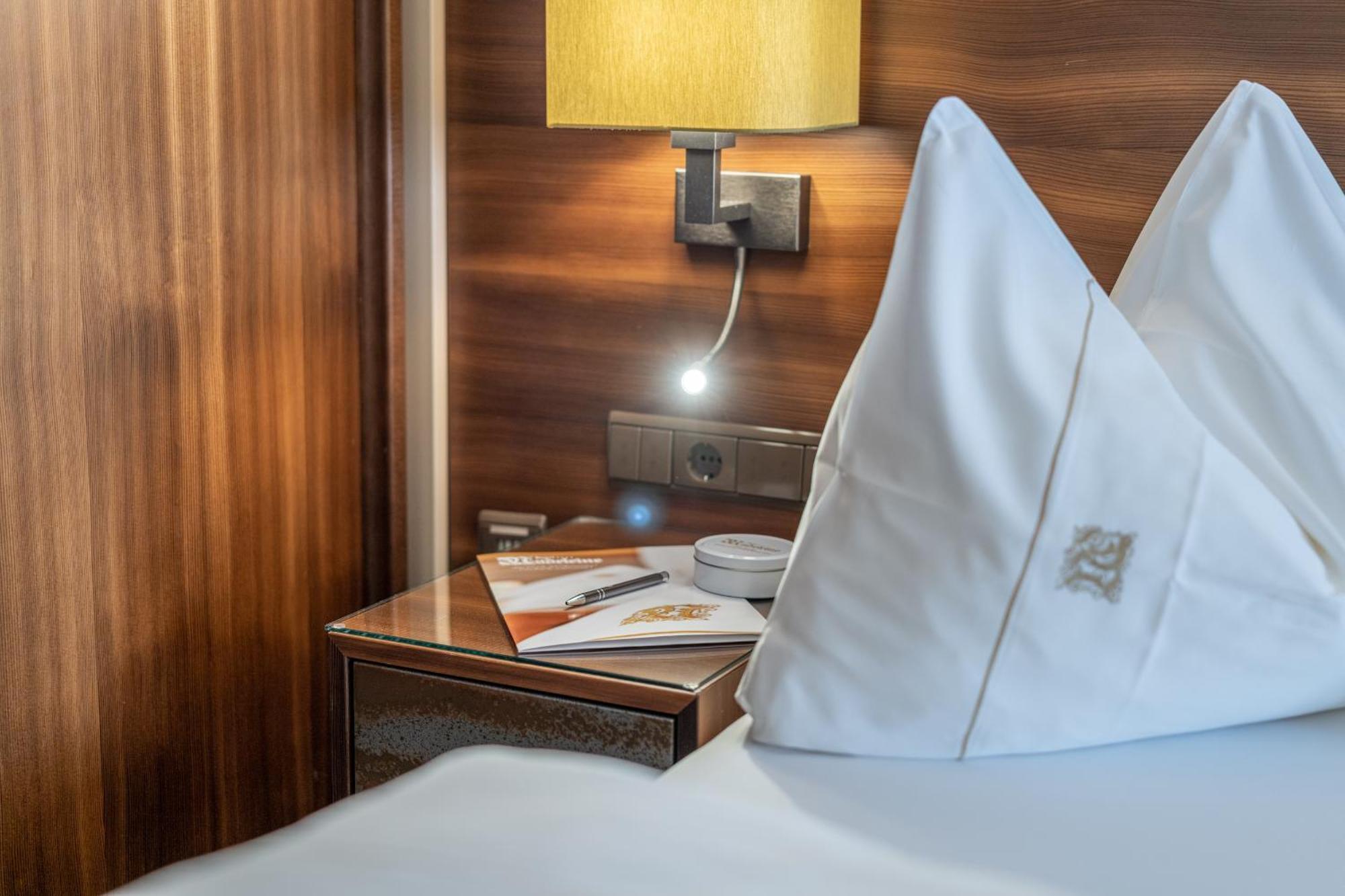 אוברגורגל Hotel Madeleine מראה חיצוני תמונה