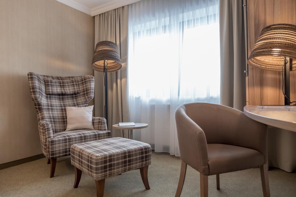 אוברגורגל Hotel Madeleine מראה חיצוני תמונה