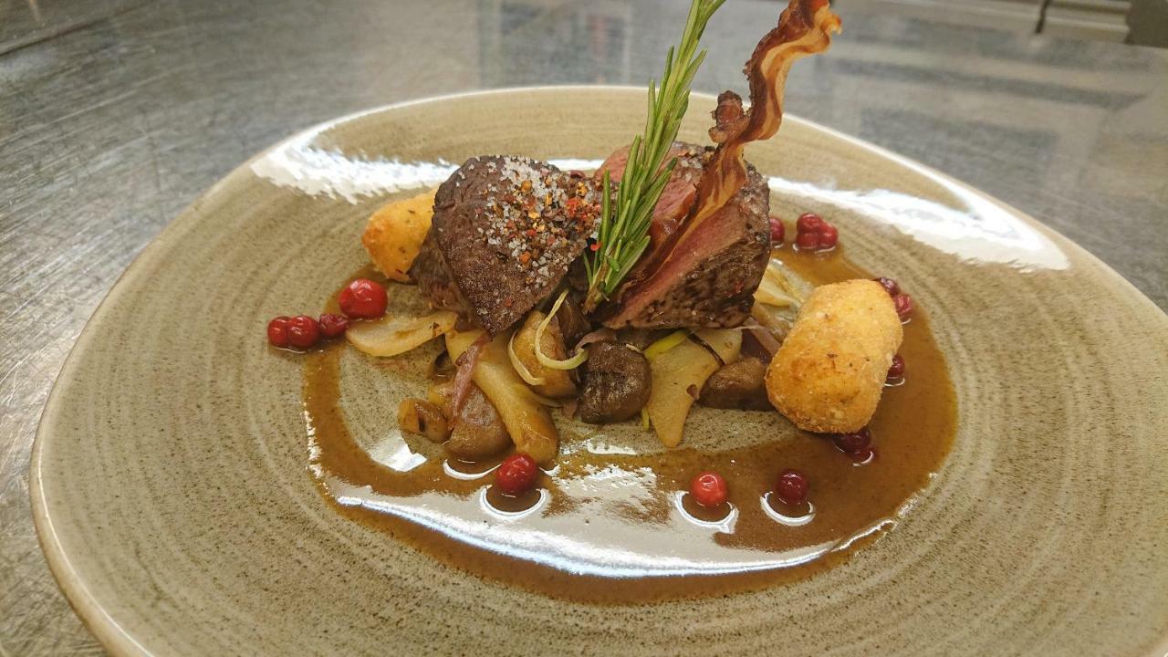 אוברגורגל Hotel Madeleine מראה חיצוני תמונה